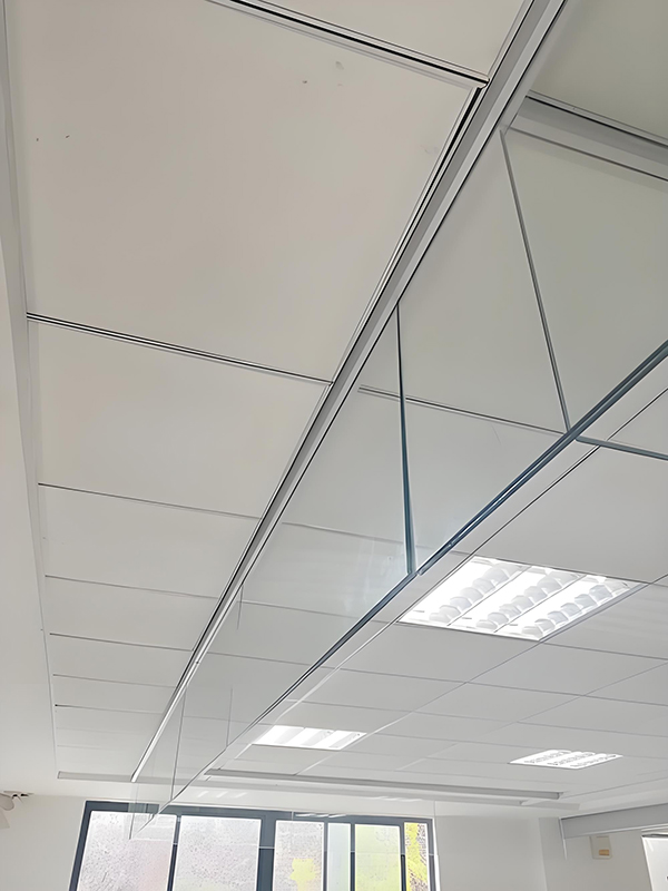 岐山玻璃岐山挡烟垂壁