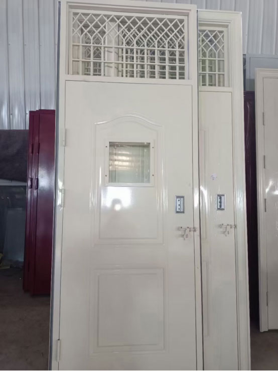 岐山学校教室门 岐山学校教室门