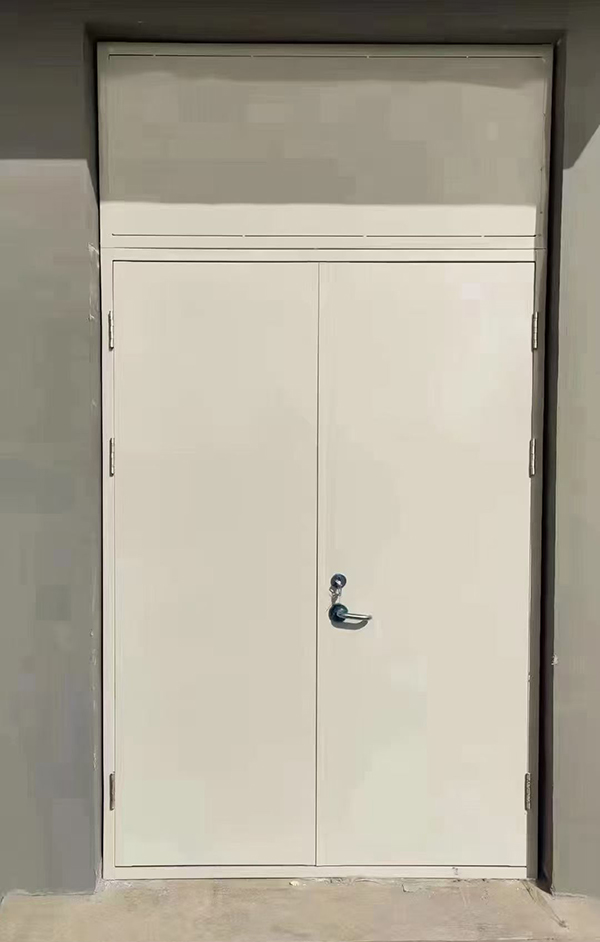 展览馆项目完成大跨度岐山防火门安装